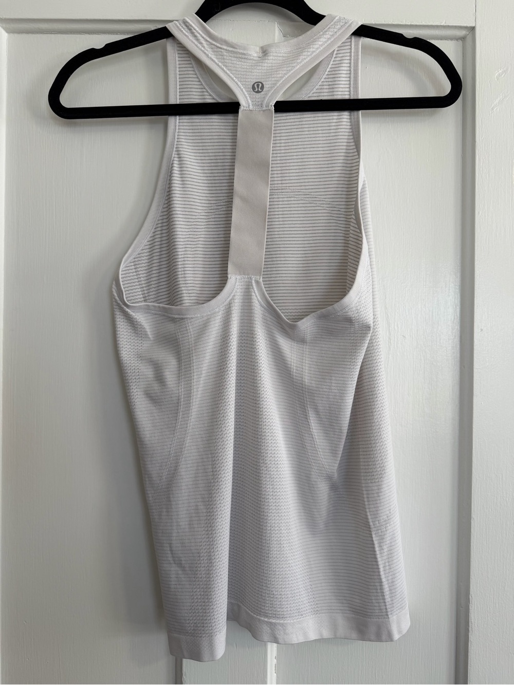 Lululemon T-Back Swiftly Tech Tank Size 6 - Picture 3 of 7